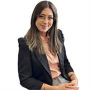 Profesora de español e inglés dirigida a niños y adolescentes