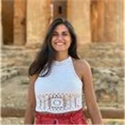 Dottoressa magistrale in Interpretariato e Traduzione, offre lezioni personalizzate di italiano per stranieri per ogni livello