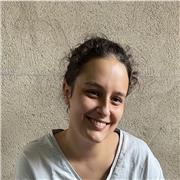 Profesora de música con amplia experiencia. Especializada en flauta travesera