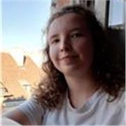 I am an English native speaker giving courses to students wishing to improve their English and prepare them for exams.