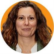 Vous cherchez un enseignant avec 25 ans d'expérience, qui vit en Angleterre et maîtrise l'anglais depuis 30 ans, get in touch!