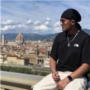 Born In Italy so I am well taught in speaking and writing Italian and my lessons would be suitable for everyone
