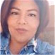 Profesora de apoyo escolar online en el área de sociales y humanidades