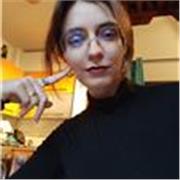 Soy italiana nativa, bilingüe en español y graduada en Arqueologia