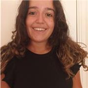 Soy una persona paciente, amable, atenta y cariñosa. Puedo ayudar a niños con los deberes y dar clases a niños de educación especial. He dado terapia a niños con autismo