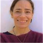 Profesora nativa titulada (PGCE, QTS, TEFL). Clases online y en Palma para mejorar conversación, fluidez y confianza en inglés.