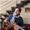 Professore di violino impartiace lezioni di vìolino corso avanzato preparazione ammissione conservatorio