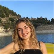 Psicóloga especializada en neurodesarrollo que ofrece apoyo educativo y acompañamiento personalizado a niños.