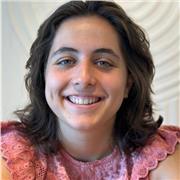 Alumna cursando 1º Bachillerato Internacional, doy clases a alumnos de primaria o la ESO de manera presencial.