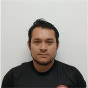 Entrenador deportivo de karate-do y defensa personal, acondicionamiento físico