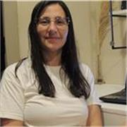 Profesora de Lengua y Literatura imparte clases para estudiantes de todas las edades