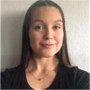 Argentina. Soy estudiante del profesorado de ingles como segunda lengua, el español es mi idioma nativo y me apasiona enseñar.