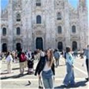 se stai cercando un insegnante comprensiva e competente beh allora contattami 