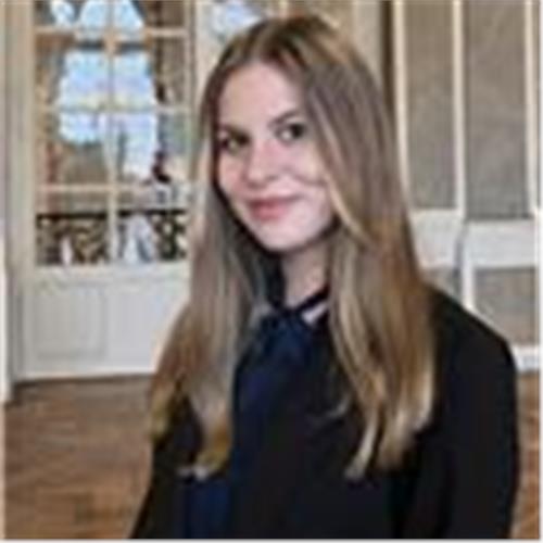 Cours De Droit. Cours particuliers de Droit avec Charlotte en ligne