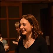 Studentessa di Medicina, diplomata con il massimo dei voti al liceo scientifico. Disponibile per dopo scuola/aiuto compiti/ripetizioni di matematica