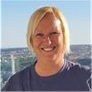 Insegnante madrelingua francese/italiana, laureata in lingue e letterature straniere, libello B2 inglese e spagnolo