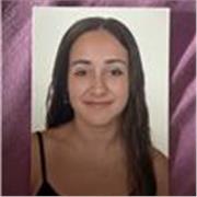 Soy Marta, tengo una mentalidad orientada a las personas. Me implico de verdad en lo que hago y soy muy observadora.