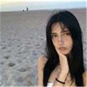 Profesora de Inglés con un año de experiencia.