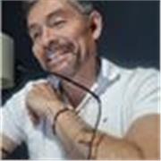 Abogado con conocimientos financieros ya que mi empresa de consultoría vendemos planes de retiro, inversiones personales y seguros