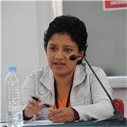 Profesora de portugués con amplia experiencia enseñando a jóvenes y adultos