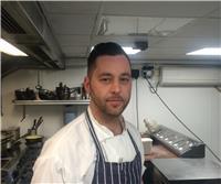 Head chef with more than 25 years in hospitality