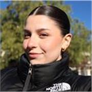 Profesora de ingles apta para niños de hasta 18 años