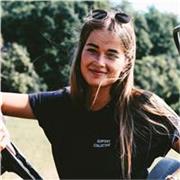 Psychologiestudentin als Nachhilfelehrerin für die Fächer Englisch, Deutsch, Mathe