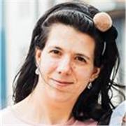 Profesora de primaria y ESO apta para todas las edades y cursos. 