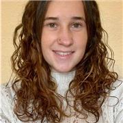 Doy clases particulares para alumnos de primaria y también canguro