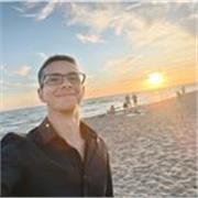 Debito in matematica? Non avete idea di cosa sia una disequazione? Lasciate che mi presenti: sono Marco. 17 anni. La vostra ultima speranza