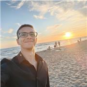 Debito in matematica? Non avete idea di cosa sia una disequazione? Lasciate che mi presenti: sono Marco. 17 anni. La vostra ultima speranza