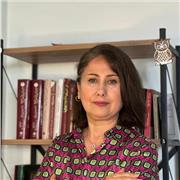 CELTA certified teacher with +20 years experience worldwide.