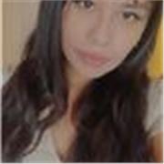 Studentessa laureata impartisce lezioni di lingua spagnola, portoghese, inglese e italiano