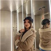 Maestra de Primaria, especialista en Educación Especial, apta para impartir clases a alumnos desde 3 hasta 14 años.