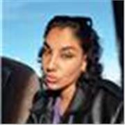 Insegnante privata impartisce lezioni private di materie scientifiche e umanistiche a studendi di scuola media e superiore