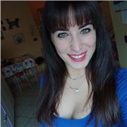 Docente di scuola superiore, laureata in lingue e letterature e scienze della traduzione, impartisce lezioni di lingua inglese e spagnola (anche a domicilio).I miei obiettivi sono :insegnamento personalizzato; Preparare gli studenti per test di verifica