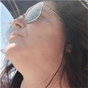 Laureata in economia e commercio impartisce lezioni per studenti scuole elementari, medie e superiori di primo e secondo grado