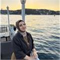 12 yıllık İngilizce öğretmeniyim.Her yaş grubuna ders verebilirim.