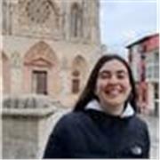 Tengo 19 años y estudio educación primaria en la universidad de Mondragón. Tengo el B2 de inglés y de euskera