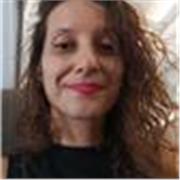 Sono insignante di inglese da 13 anni.
Mi piace lavorare con bambini dai 6 ai 10 anni integrando giochi e comunicazione orale.