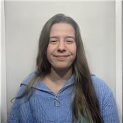 profesora particular de primaria y la ESO. Toda la rama de humanidades y apoyo escolar