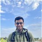 Englisch-Tutor mit Erfahrung in Konversation, Grammatik und Prüfungsvorbereitung