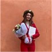 Laureata in Lingue e Culture pee propone lezioni di italiano, inglese, francese, spagnolo per scuola media e liceo