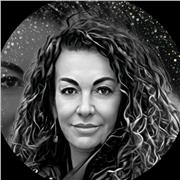 Offro lezioni non di materie ma di amore per lo studio.