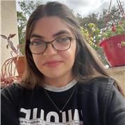 Professeure de français pour tous les niveaux. Etudiante en licence des sciences de l'information et de la communication à l'Université Bordeaux Montaigne. Préférence pour les cours à distance