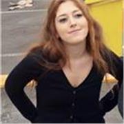 Insegnante neo-laureata, 23 anni, ho frequentato il liceo classico