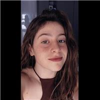 Estudiante graduada en bachillerato ofrece clases de repaso y refuerzo durante el verano