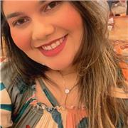 Fisioterapeuta e professora de pilates com experiência tanto em aula on-line quanto presencial em prol da qualidade de vida