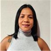 Cuidadora infantil Maestra con experiencia en yoga para niños y apoyo escolar