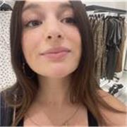 Profesora de inglés apta para todas las edades, con mucha experiencia. 